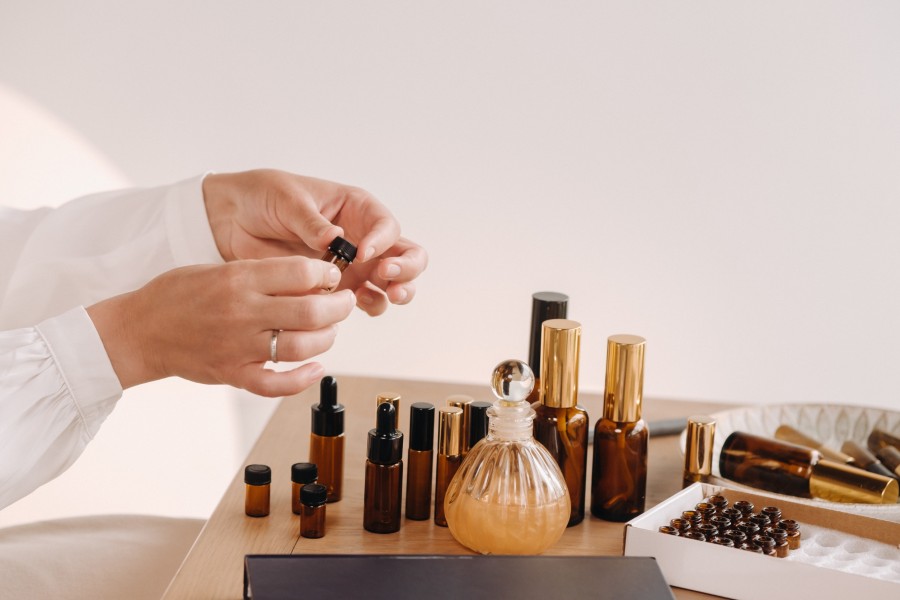 Comment créer son propre parfum sans avoir besoin d'un doctorat en chimie ?