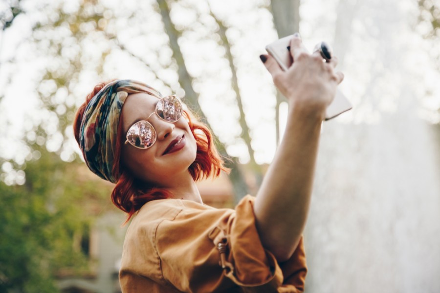 Quel est le style vestimentaire idéal pour les femmes rondes ?