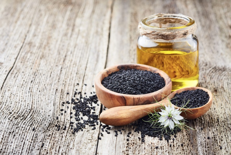 Huile de cumin noir : comprendre tous ses bienfaits pour la peau !