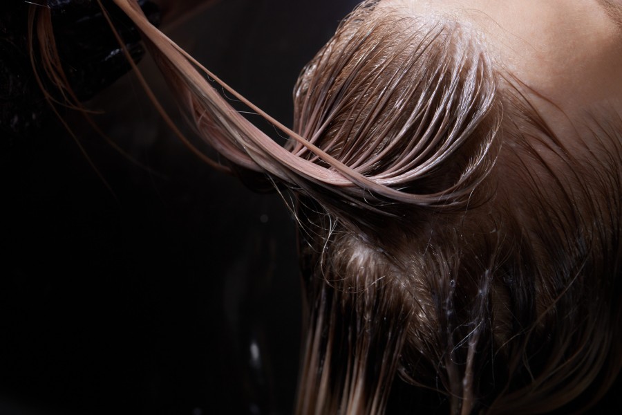 La différence entre décoloration et décapage