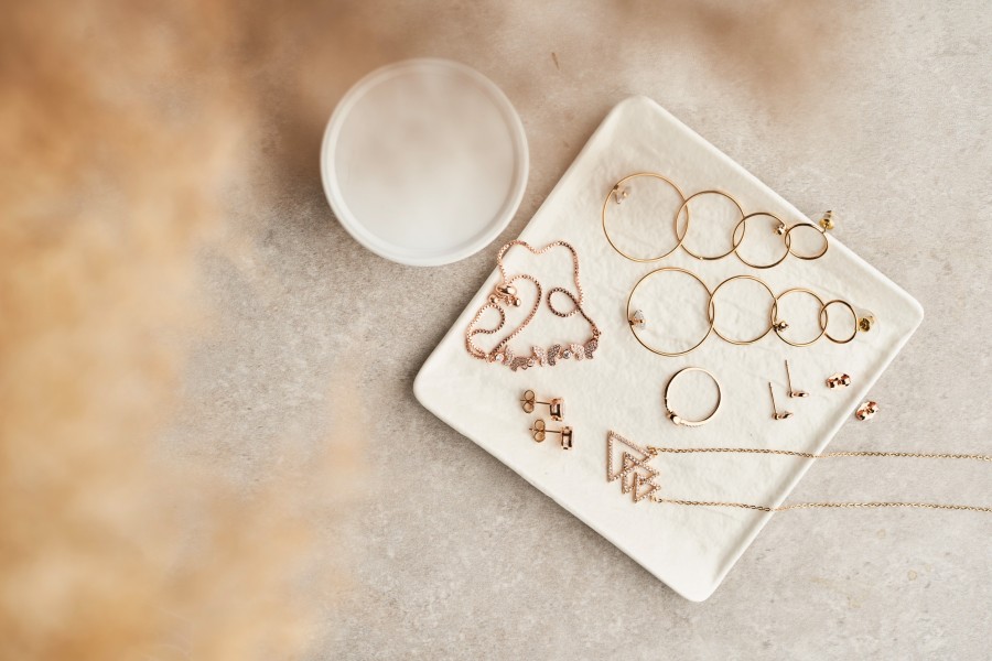 Quels sont les bijoux incontournables à avoir dans sa collection ? Quels sont les bijoux incontournables à avoir dans sa collection ?