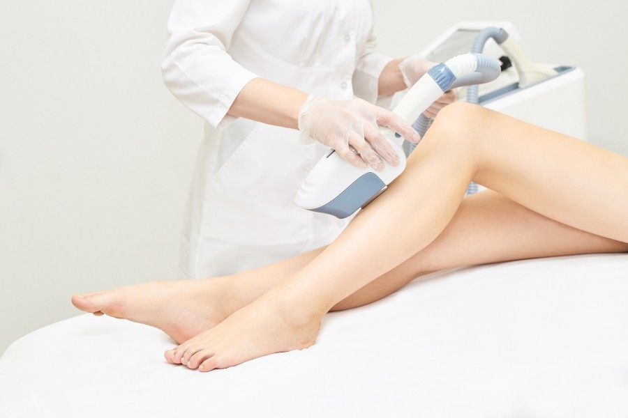 Quels sont les risques et effets secondaires de l'épilation laser ?